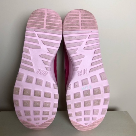 Nike Air Max Thea Women’s Sneakers – Pink, Size 7.5, Excellent Condition